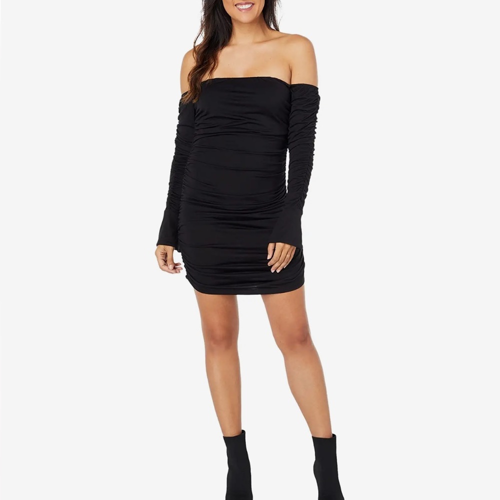 WAYF Kerry Ruched Off Shoulder Long Sleeve Bodycon Mini Dress Black Size 3X NWT